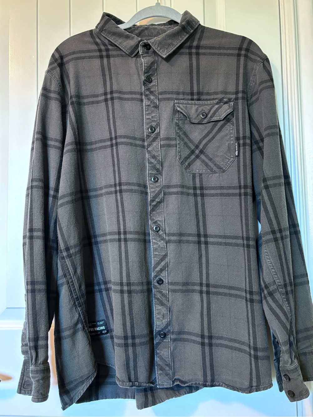 Fox | Long Sleeve Button-Up | Flannel | Size XL - Picture 2 of 13